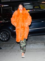 So kaschierte Rihanna ihren Babybauch