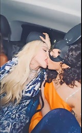Madonna: Zungen-Spiele zum Geburtstag