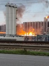Unwetter über Wien: Brand in Raffinerie Schwechat