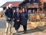 Vlada (15) und ihrer Mutter. Das Mädchen sagt: „Ich habe Angst, möchte wieder in die Schule.“ 