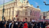 Polizei-Bilanz zu Corona-Demo: Festnahmen & Pfefferspray-Einsatz
