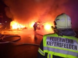 Zwei Fahrzeuge auf Inntalautobahn in Tirol ausgebrannt