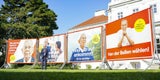Van der Bellen zeigt sich rot-weiß-rot