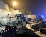 Feuer-Inferno: 7 Autos in Wien-Simmering ausgebrannt