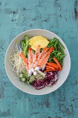 Poke-Bowl mit Wasserspinat