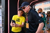 Verstappen fliegt in Monte Carlo zum Sieg