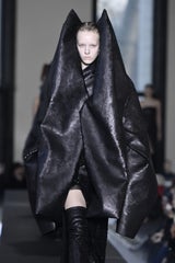 Tragbare und untragbare Mode aus Paris