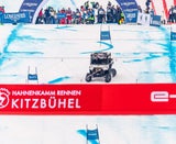 Promi-Wedeln brachte 200.000 Euro