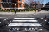 Keine Leute auf den Straßen: Abbey Road kann endlich saniert werden