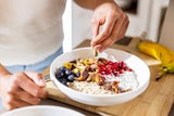 Müde? Diese Snacks helfen gegen das Nachmittagstief