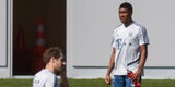 Alaba schwitzte am Montag beim ersten Bayern-Training seit der "Corona-Pause"