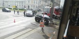 Crash im Morgenverkehr: Polizeiauto kracht in Pkw