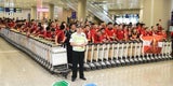 Fan-Empfang: Hier landet Arnie in China