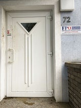 Tiroler FPÖ Zentrale wieder mit Fäkalien beschmiert