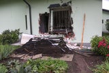 Schock-Unfall! Lkw crasht in Wohnhaus