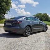Deutscher bestellte aus Versehen 27 Tesla Model 3