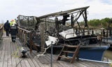 Vier Rundfahrtschiffe am Neusiedler See standen in Brand
