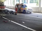 Araber fuhr auf falscher Seite – Biker tot, zahlreiche Verletzte