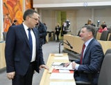 Opposition sieht Regierungsprogramm kritisch