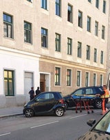 Alkoholisierter schoss bei Verfolgungsjagd aus Autofenster