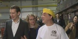Türkis-grüne Show um 6 Uhr früh in der Bäckerei