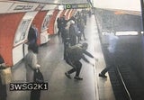 Überwachungskamera zeigt U-Bahn-Schubser in U3