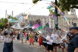 Rekord! 500.000 bei schrillster Party des Jahres