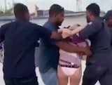 Urlauberin wegen Bikinis von Polizei abgeführt