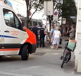 Radfahrer(28) kracht in Unfall-Auto