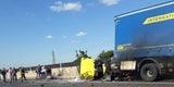 Wieder auf A2! Lkw crasht – Lenker doch nicht tot