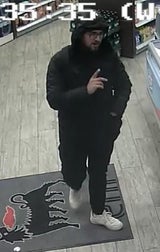 Taxilenker geschlagen und bedroht: Polizei sucht diesen Mann
