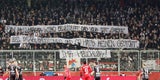 "Ihr Heuchler!" - LASK-Fans mit Wut-Plakat