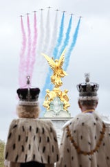 Charles III. gekrönt: Palast veröffentlicht intime Krönungs-Fotos