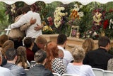 "Meine Frau warf sich vor die Kinder"