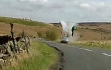 Schock-Video zeigt Biker-Crash mit Auto