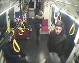 Räuber bedrohten Bim-Fahrgast mit Messer