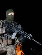 Erdogan schickt schwer bewaffnete "Rambos" an Grenzfluss