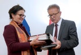 Anschober sieht "akuten Handlungsbedarf" bei Pflege