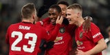 Stürmer Odion Ighalo (m.) traf im FA- Cup-Spiel gegen Derby County doppelt