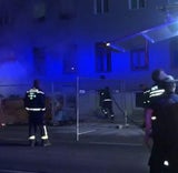 Spektakulärer Brand vor Wiener Wohnhaus