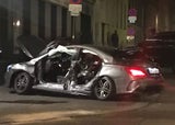 Zivil-Polizei crasht mit Mercedes: Mehrere Verletzte