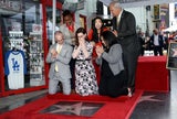 Anne Hathaway räkelte sich auf frisch enthülltem Hollywood-Stern