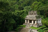 Der berühmte Maya Tempel ist ein Must-Stopp jedes Mexiko-Roadtrips.&nbsp;
