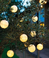 Magische Outdoor-Stimmung mit Lampions