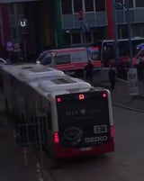 Rettungswagen erfasst Mädchen in Floridsdorf