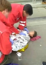 11-jähriges Mädchen von Krankenwagen erfasst