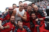 Die Ferrari-Crew nahm sich für PS-Fan Vin Diesel Zeit für ein Selfie