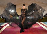 Vanessa Hudgens begeisterte 2022 mit der schönsten Robe auf dem Red Carpet