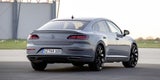 VW greift mit dem Arteon Black Style an