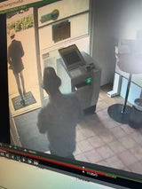 Schock: Bewaffneter Banküberfall in Salzburg